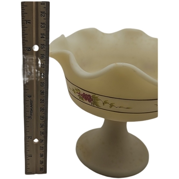 FENTON vintage signed glass custard dish - Picture 11 of 13